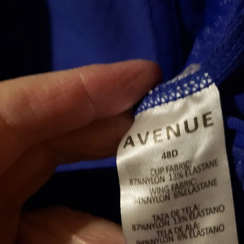 Bras - Picture 4 of 10